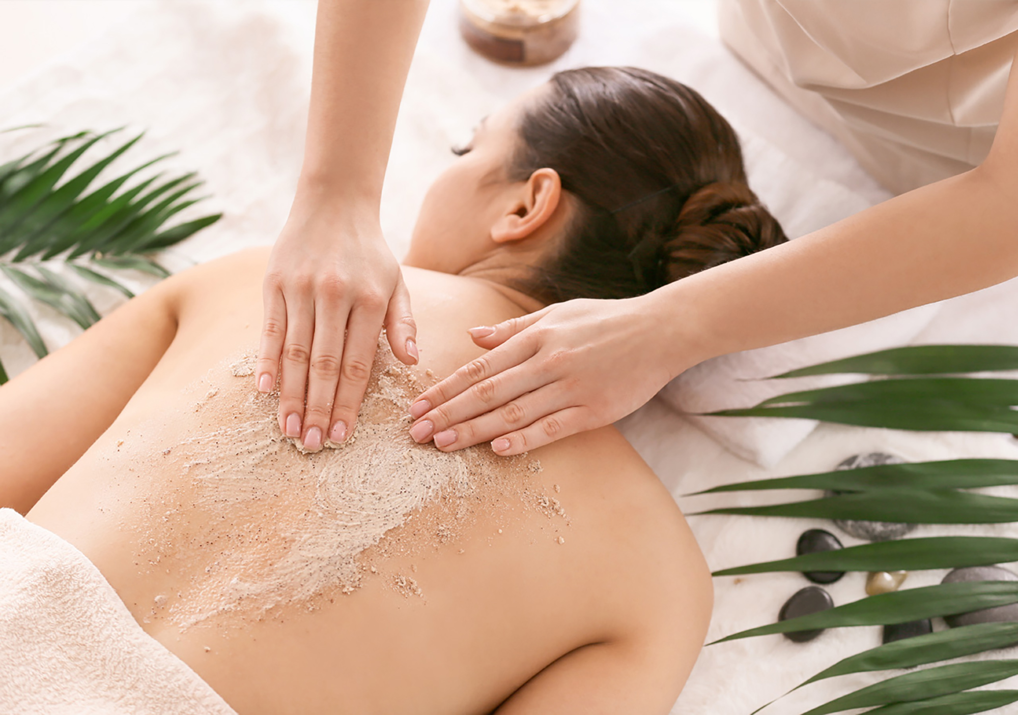 Deep tissue massage with exfoliating scrub